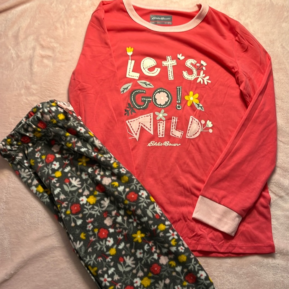Eddie Bauer, girls L (14-16) pjs set never worn grey, pink and yellow
